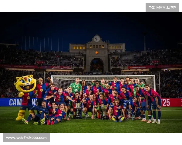 世体：巴萨与马竞均关注伯恩茅斯中卫塞内西，球员合同明夏到期