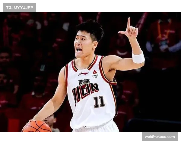 加时赛:吉林队姜伟泽关键三分,帮助球队领先2分 加时赛:吉林队姜伟泽关键三分,帮助球队领先2分